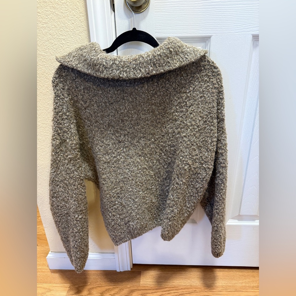 Universal Threads Split Neck Cozy Pullover - image 6